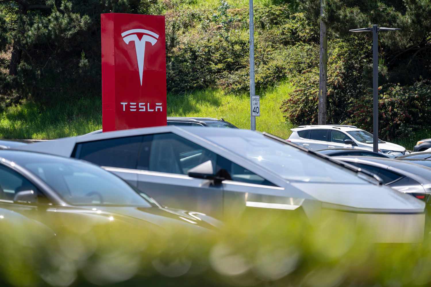 What Analysts Consider Tesla Inventory Forward of Earnings 3 June 14, 2025 10:53 am What Analysts Consider Tesla Inventory Forward of Earnings Tesla store