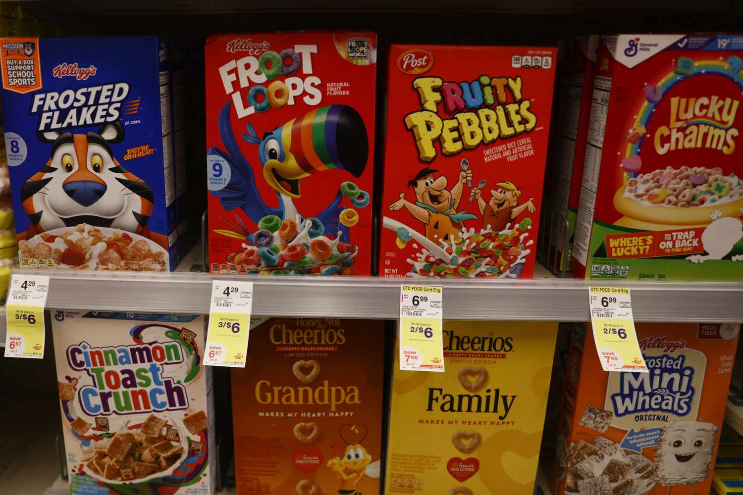 American Customers Are 'Below Stress.' That is Hitting Firms' Gross sales Forecasts 3 April 19, 2025 11:58 pm American Customers Are 'Below Stress.' That is Hitting Firms' Gross sales Forecasts Cereal is on sale at a supermarket.