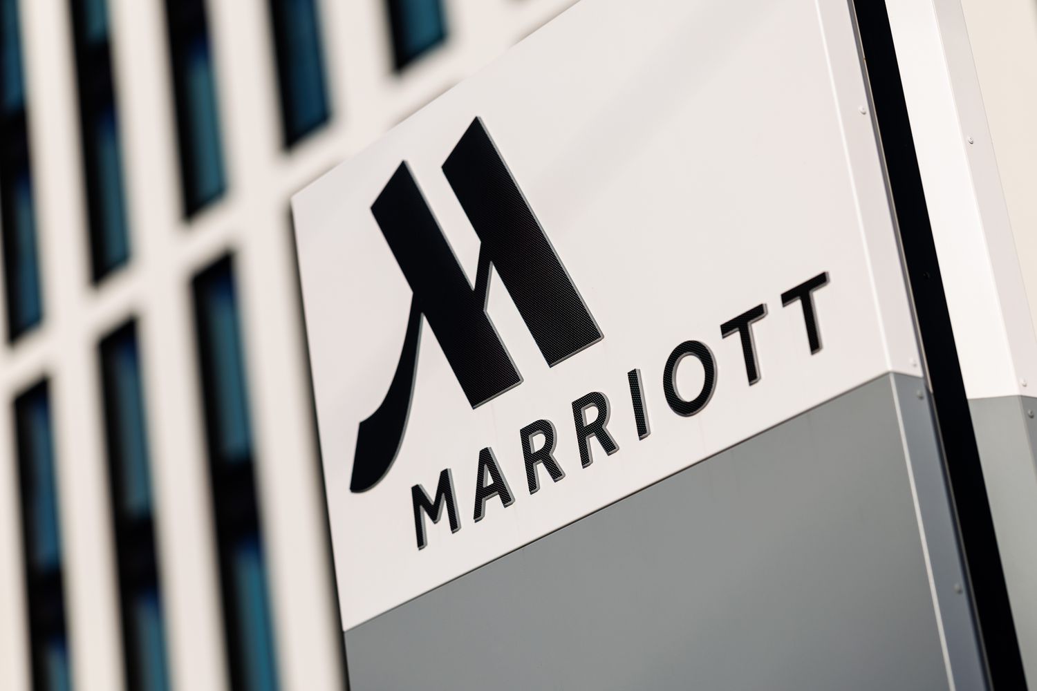 Marriott Buys Lifestyle brand citizenM and sees net room growth boosted 4 June 9, 2025 8:46 am Marriott Buys Lifestyle brand citizenM and sees net room growth boosted Marriott logo