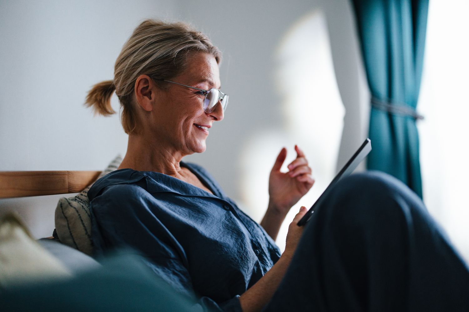 The new I Bond rate is out. It's a great news. 3 June 14, 2025 11:36 am The new I Bond rate is out. It's a great news. Older woman sitting at home and looking happily at her finances online