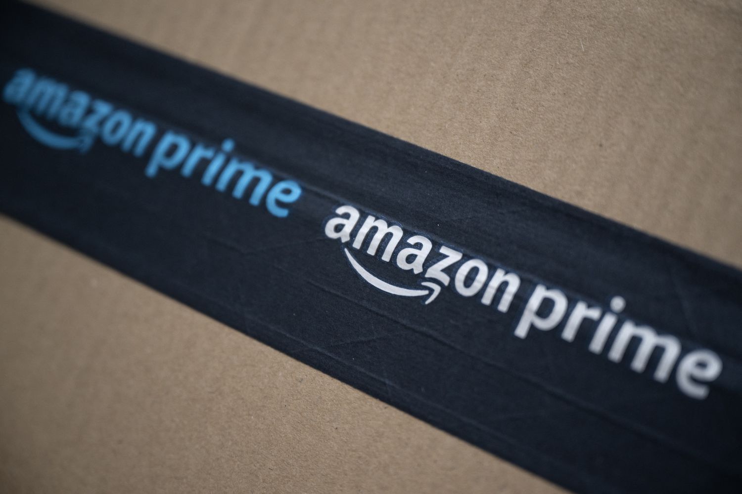 Amazon Stock Reverses Course Ahead of Earnings on Thursday 3 June 16, 2025 3:32 pm Amazon Stock Reverses Course Ahead of Earnings on Thursday Amazon's logo on a brown cardboard parcel.