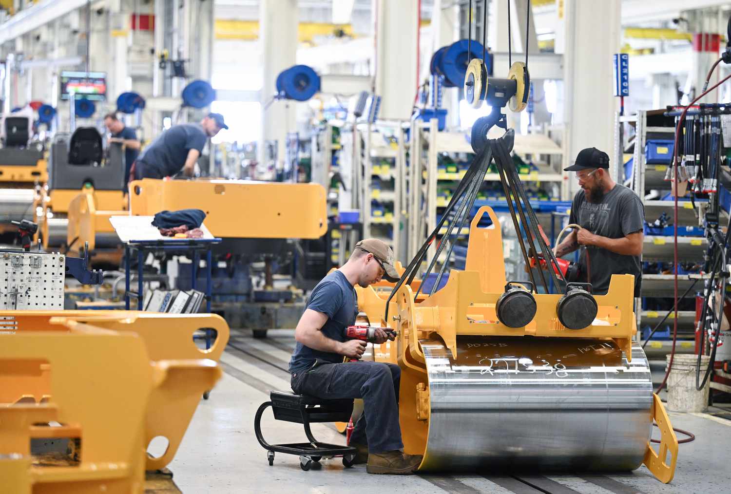 Can Tariffs Bring American Factories back to Life? 3 June 13, 2025 7:48 am Can Tariffs Bring American Factories back to Life? Workers are seen on an assembly line for compactors at Volvo Construction Equipment plant in Shippensburg, PA.
