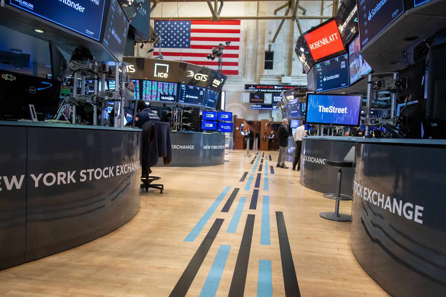 S&P 500 Gains & Losses Today: Tech stocks jump as Trump softens his stance on Fed and Trade 4 August 29, 2025 8:17 pm S&P 500 Gains & Losses Today: Tech stocks jump as Trump softens his stance on Fed and Trade The floor at the New York Stock Exchange (NYSE) in New York, US, on Wednesday, April 23, 2025.