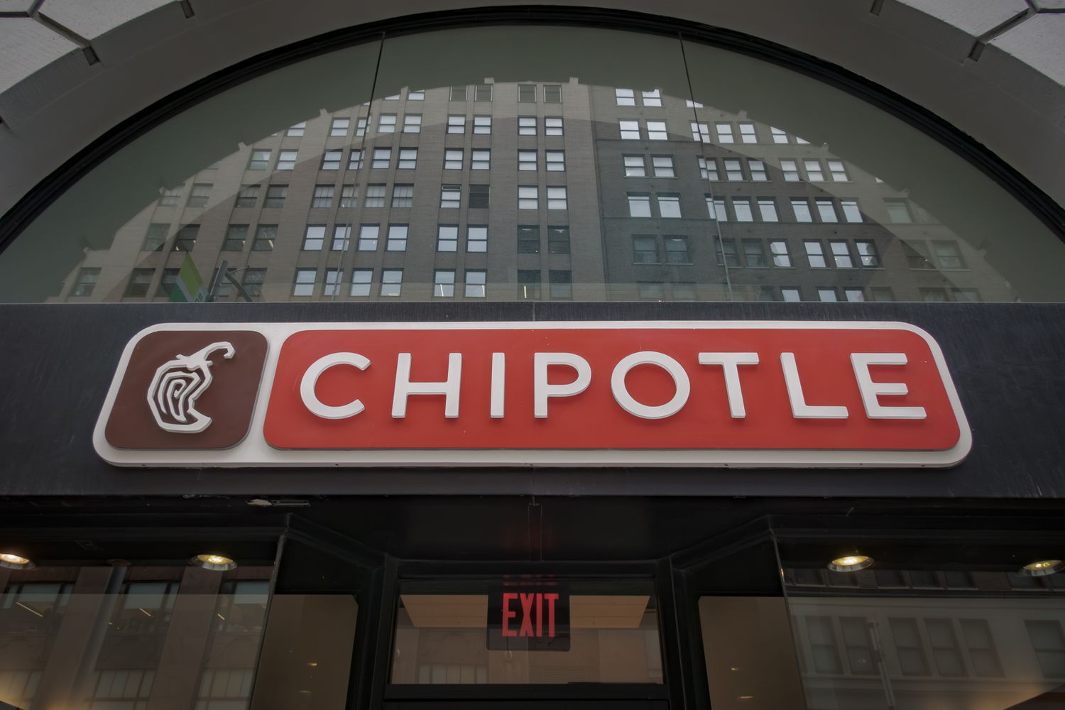 Chipotle is bringing restaurants to Mexico for the first time 3 July 8, 2025 1:30 pm Chipotle is bringing restaurants to Mexico for the first time A Chipotle restaurant in New York City earlier this month.