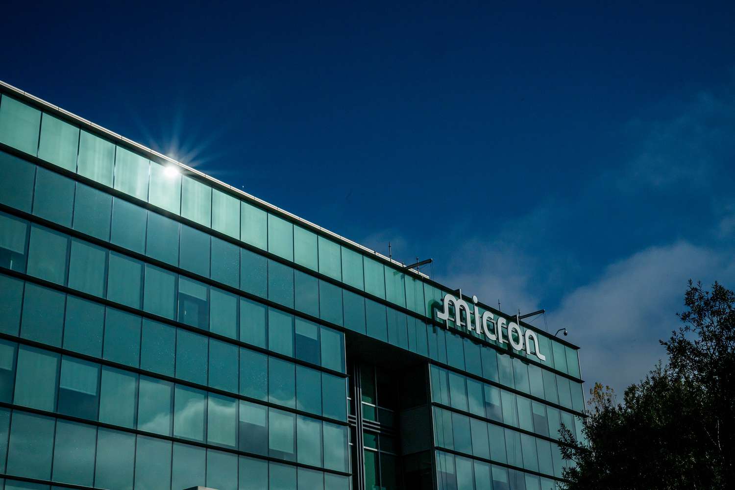 What Analysts Think About Micron Stock Prior to Earnings 3 April 20, 2025 12:33 am What Analysts Think About Micron Stock Prior to Earnings Micron offices