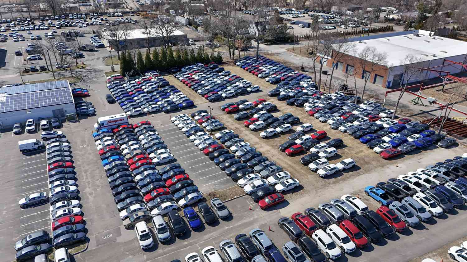 Shopping for a Car? This expert suggests you "Buy it right away" before Trump tariffs increase prices 3 July 16, 2025 1:13 pm Shopping for a Car? This expert suggests you "Buy it right away" before Trump tariffs increase prices Cars at a dealership in Smithtown, N.Y., in late March.