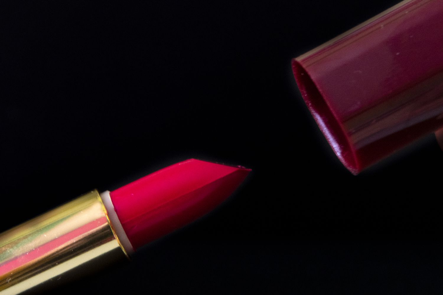 The place Your Make-up and Skincare Merchandise Come From—And How Tariffs Will Make Them Pricier 4 May 8, 2025 10:32 pm The place Your Make-up and Skincare Merchandise Come From—And How Tariffs Will Make Them Pricier A tube of red lipstick with the lid off.