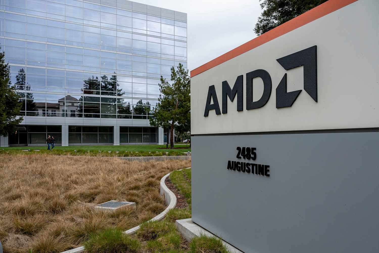 AMD Stock Climbs after Chipmaker's Gaming graphics gain market share in Japan 3 April 20, 2025 12:00 am AMD Stock Climbs after Chipmaker's Gaming graphics gain market share in Japan Advanced Micro Devices headquarters.