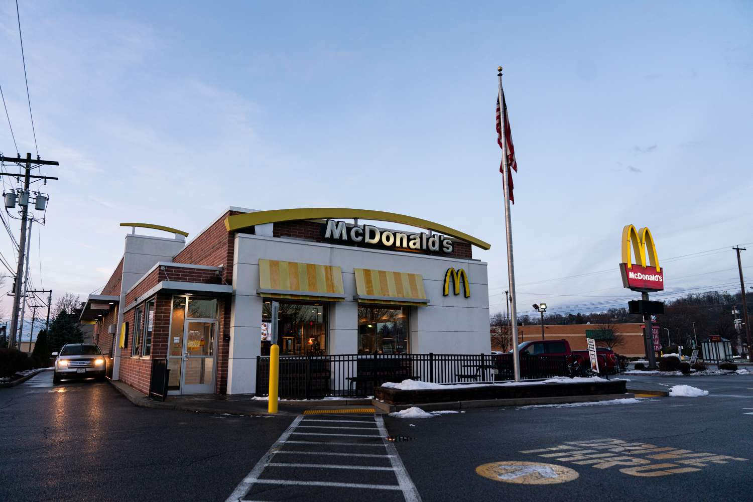 McDonald's says middle-income Americans are feeling squeezed now too 3 June 16, 2025 3:24 pm McDonald's says middle-income Americans are feeling squeezed now too A car pulls up to a McDonald's drive-through window