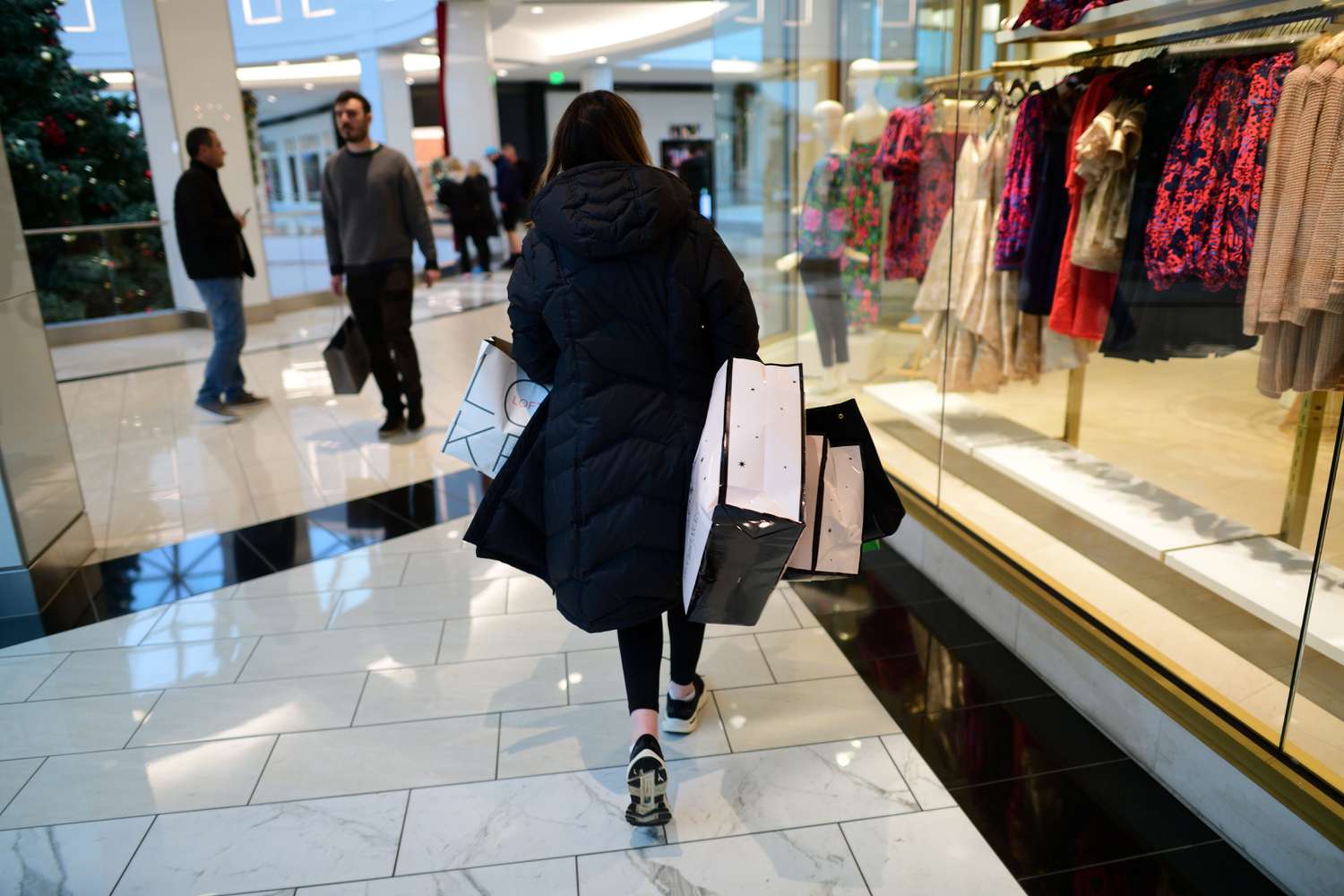 Could consumer spending and sentiment be a factor in the economy's decline? 3 July 11, 2025 7:01 pm Could consumer spending and sentiment be a factor in the economy's decline? A woman carries bags of purchased merchandise in the King of Prussia Mall on Dec. 11, 2022, in King of Prussia, Pennsylvania.