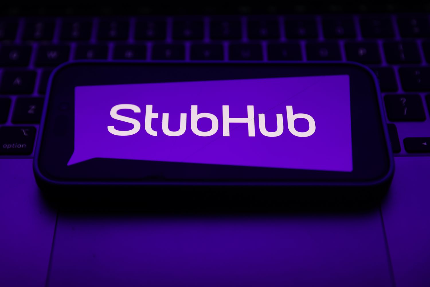 StubHub, a ticket seller, files for IPO 4 August 29, 2025 8:10 pm StubHub, a ticket seller, files for IPO StubHub logo displayed on a phone screen