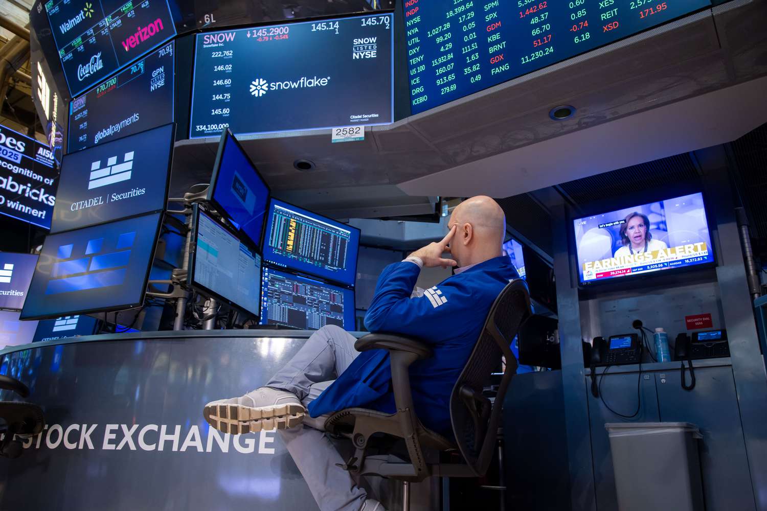 S&P 500 Gains & Losses: UnitedHealth Stock Drops Following Earnings Miss and Guidance Cut 3 May 8, 2025 11:12 pm S&P 500 Gains & Losses: UnitedHealth Stock Drops Following Earnings Miss and Guidance Cut A trader works on the floor of the New York Stock Exchange (NYSE) in New York, US, on Thursday, April 17, 2025.