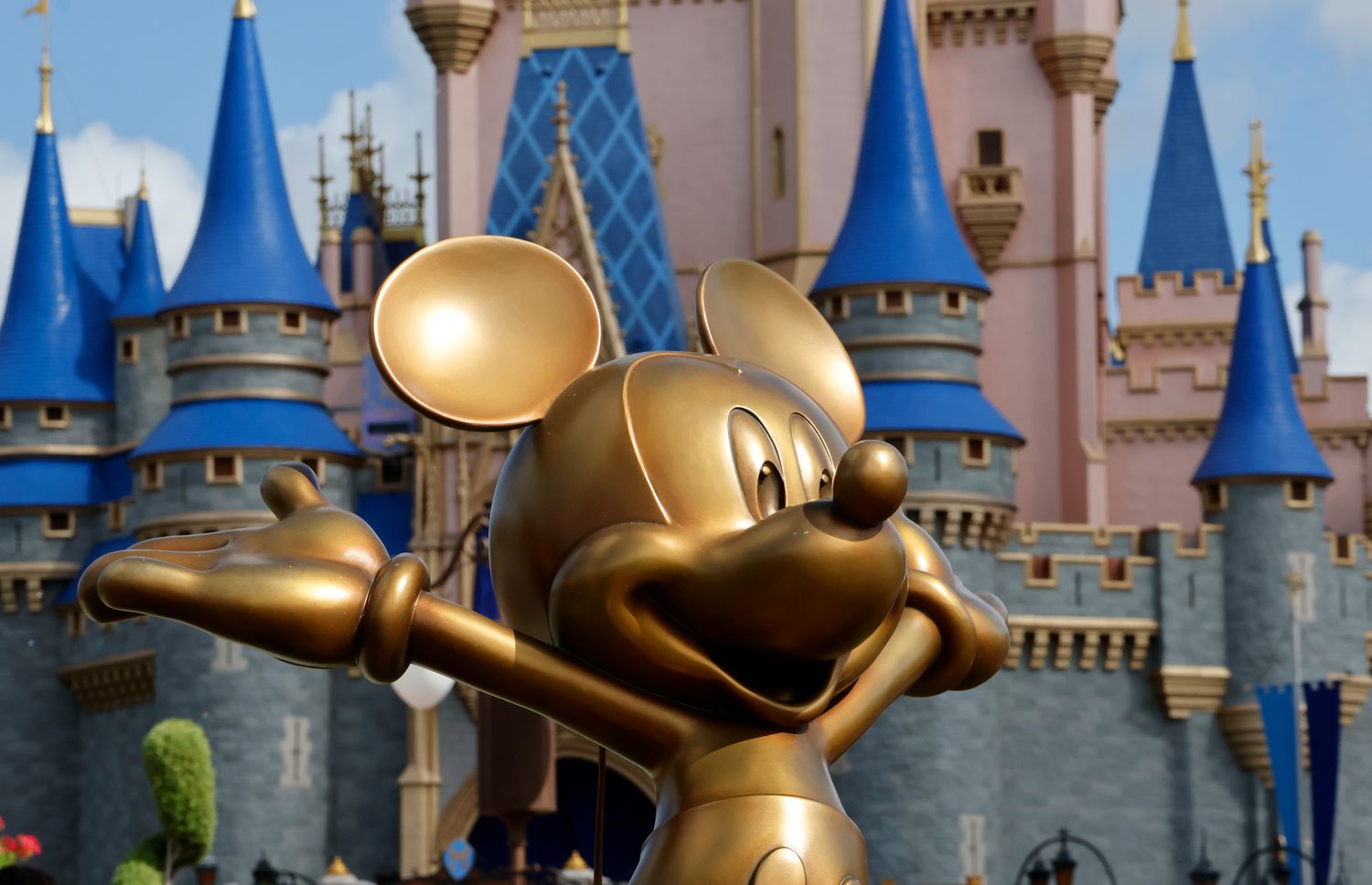 What Analysts think of Disney stock before earnings 4 August 29, 2025 8:13 pm What Analysts think of Disney stock before earnings A bronze statue of Mickey Mouse stands in front of a gray and blue castle at Walt Disney World.