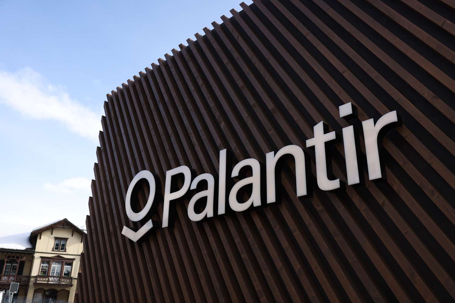 Palantir Stock Jumps As Tech Sector Rallies Monday 4 August 29, 2025 8:17 pm Palantir Stock Jumps As Tech Sector Rallies Monday The Palantir logo is seen on a black sign outside a building.