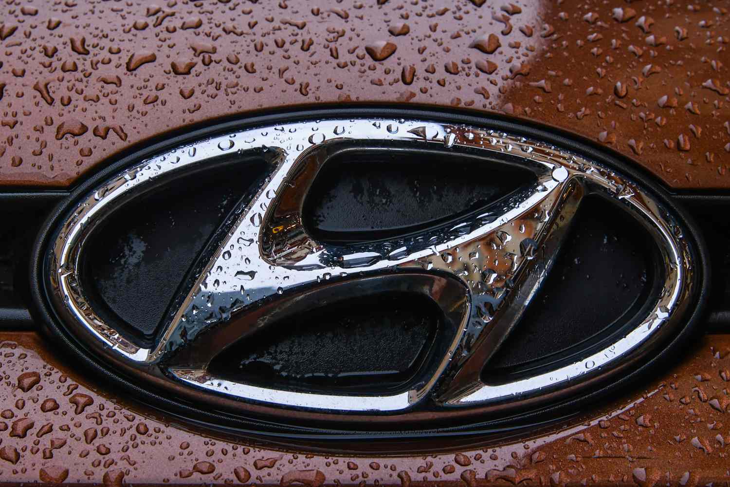 Hyundai Says It Will Spend $21 Billion on US Manufacturing 3 July 11, 2025 6:03 pm Hyundai Says It Will Spend $21 Billion on US Manufacturing Hyundai car logo