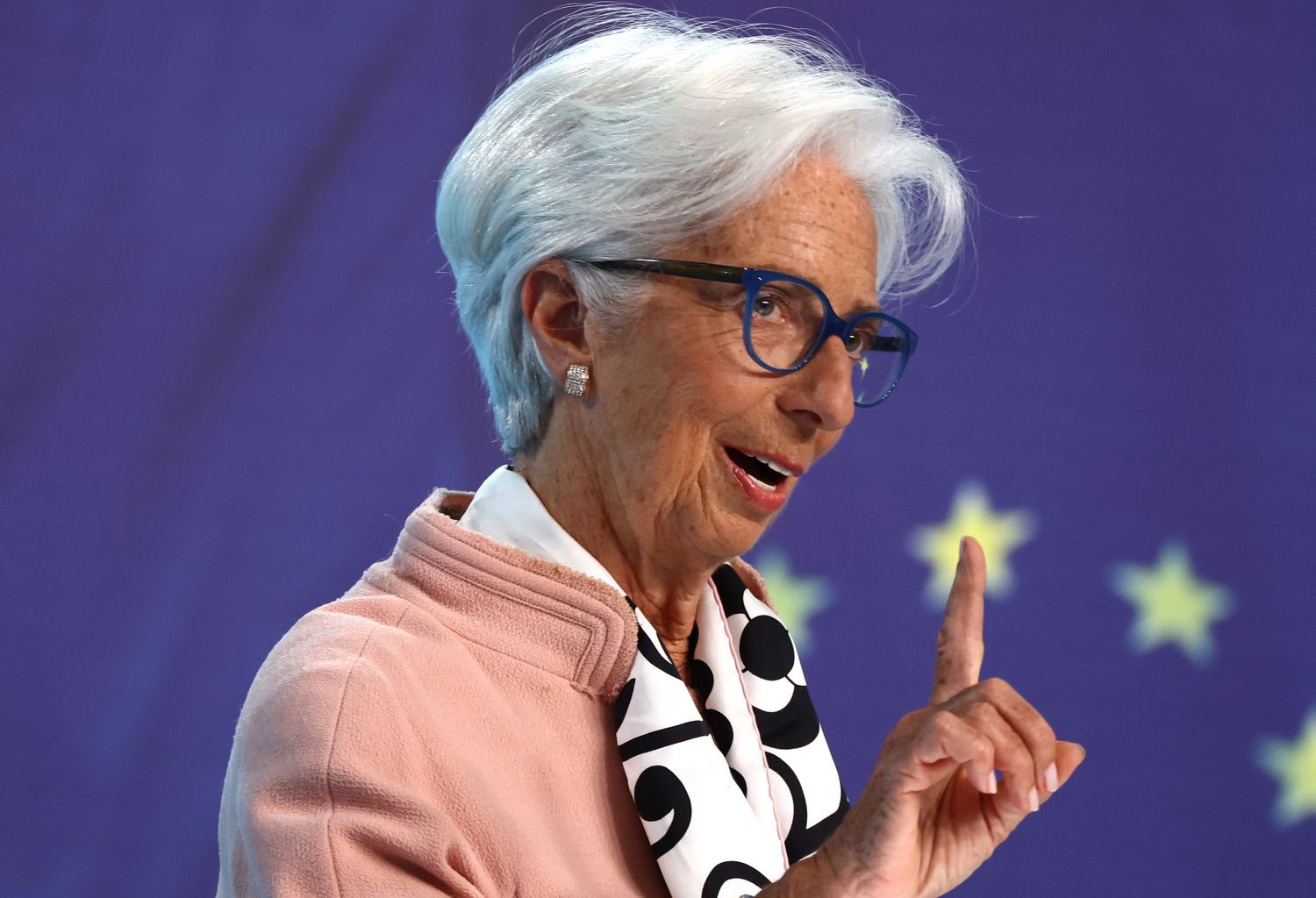 Europe, U.S. Central Banks Have Taken Different Paths In Trump Era 3 May 17, 2025 12:32 pm Europe, U.S. Central Banks Have Taken Different Paths In Trump Era Christine Lagarde, president of the European Central Bank (ECB), at a rates decision news conference in Frankfurt, Germany, on Thursday, April 17, 2025.