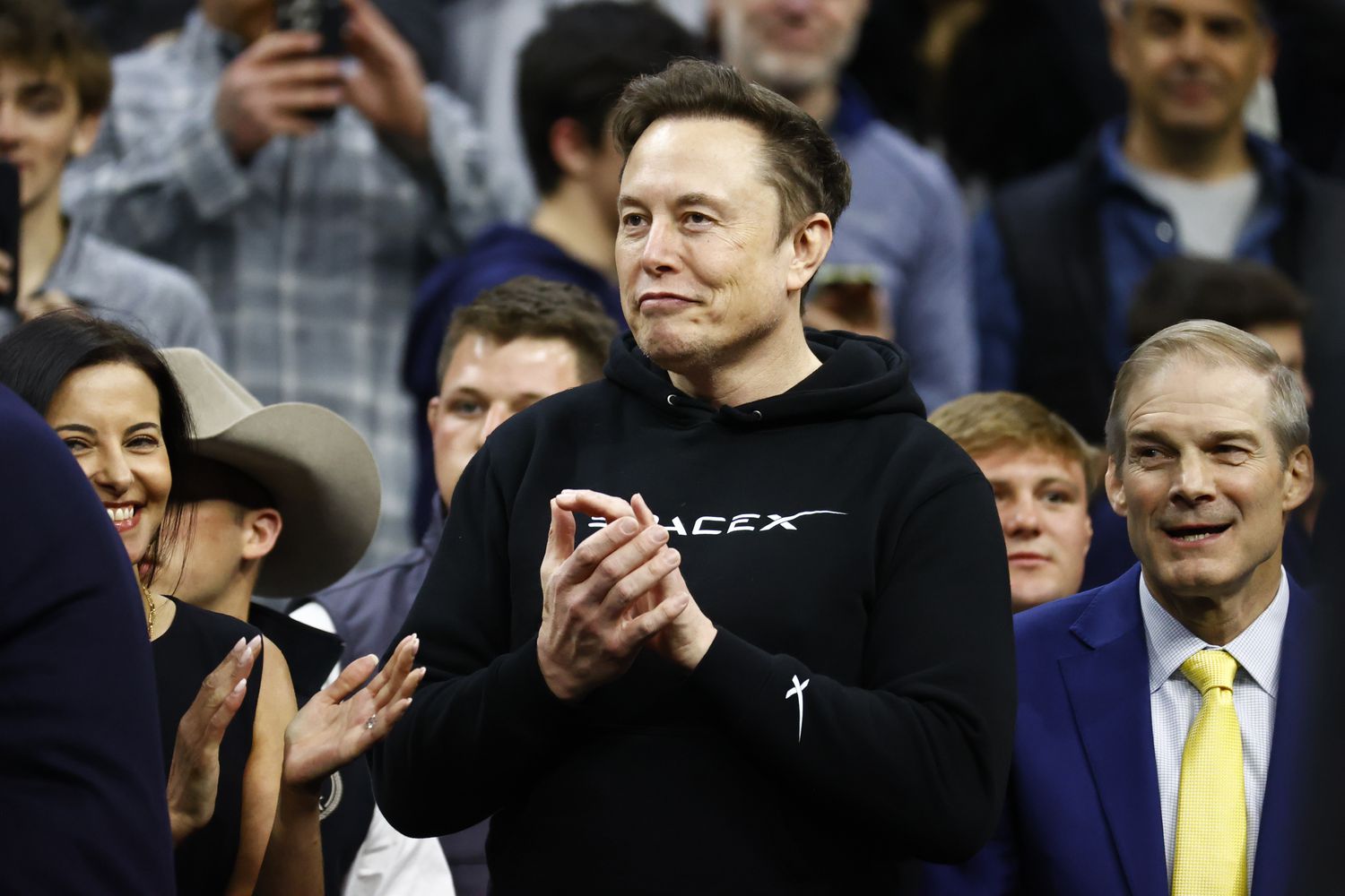 Elon Musk claims that his xAI Company has acquired X 3 June 14, 2025 10:24 am Elon Musk claims that his xAI Company has acquired X Elon Musk in Philadelphia on March 22.