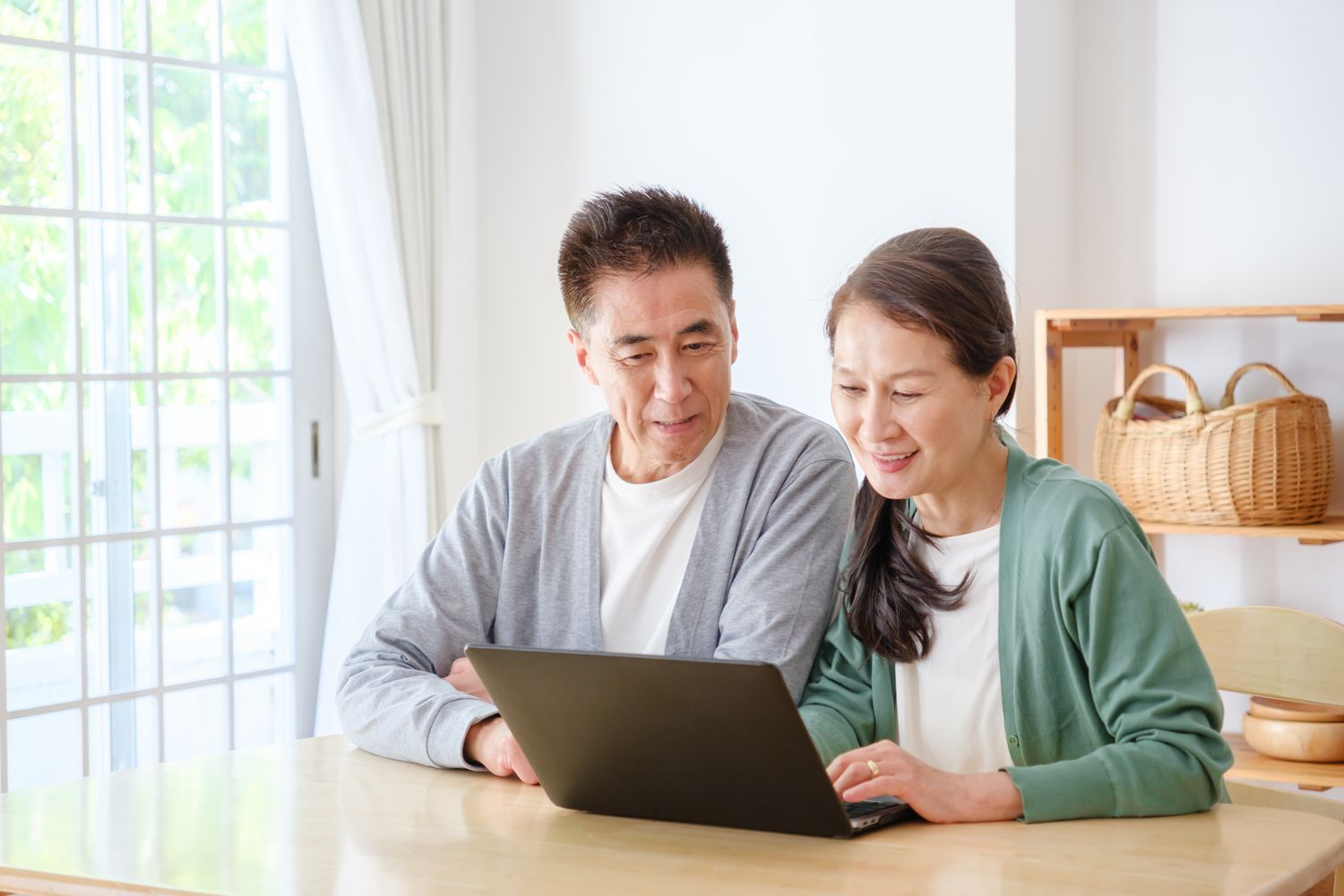 Today's Refinance Rates by State – Apr. 16, 2025 3 June 14, 2025 10:46 am Today's Refinance Rates by State – Apr. 16, 2025 Older couple sitting at their kithen table and looking at mortgage rates on a laptop