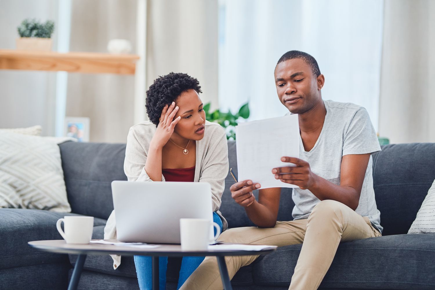 Today's Refinance Rates by State – Apr. 14, 2025 3 July 28, 2025 1:04 am Today's Refinance Rates by State – Apr. 14, 2025 Young couple sitting on their sofa and looking with concern at mortgage documents and a laptop
