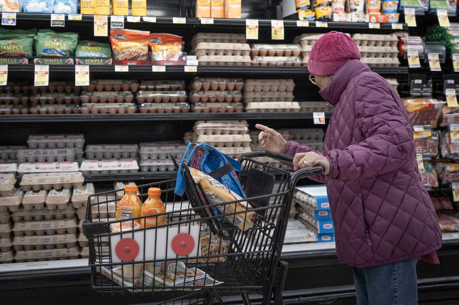 Consumers haven't felt this bad about the economy since 2022 3 April 19, 2025 11:10 pm Consumers haven't felt this bad about the economy since 2022 A customer shops for eggs at a grocery store on March 12, 2025 in Chicago, Illinois.