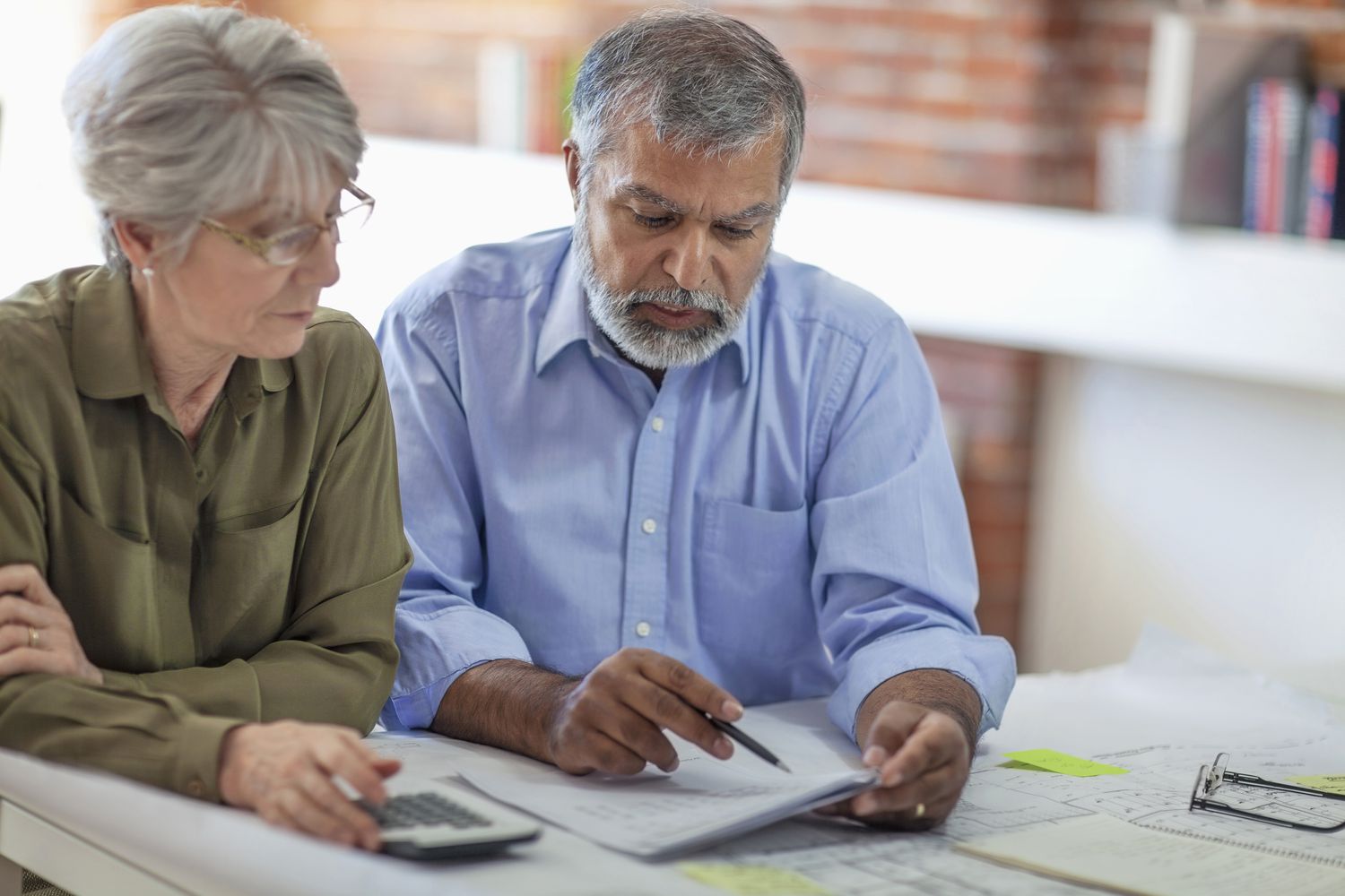 Top CD Rates today, March 14, 2025 -- Guaranteed 5% return until September 2026 2 April 19, 2025 10:47 pm Top CD Rates today, March 14, 2025 -- Guaranteed 5% return until September 2026 Older couple sitting at kitchen table and looking together at bank documents
