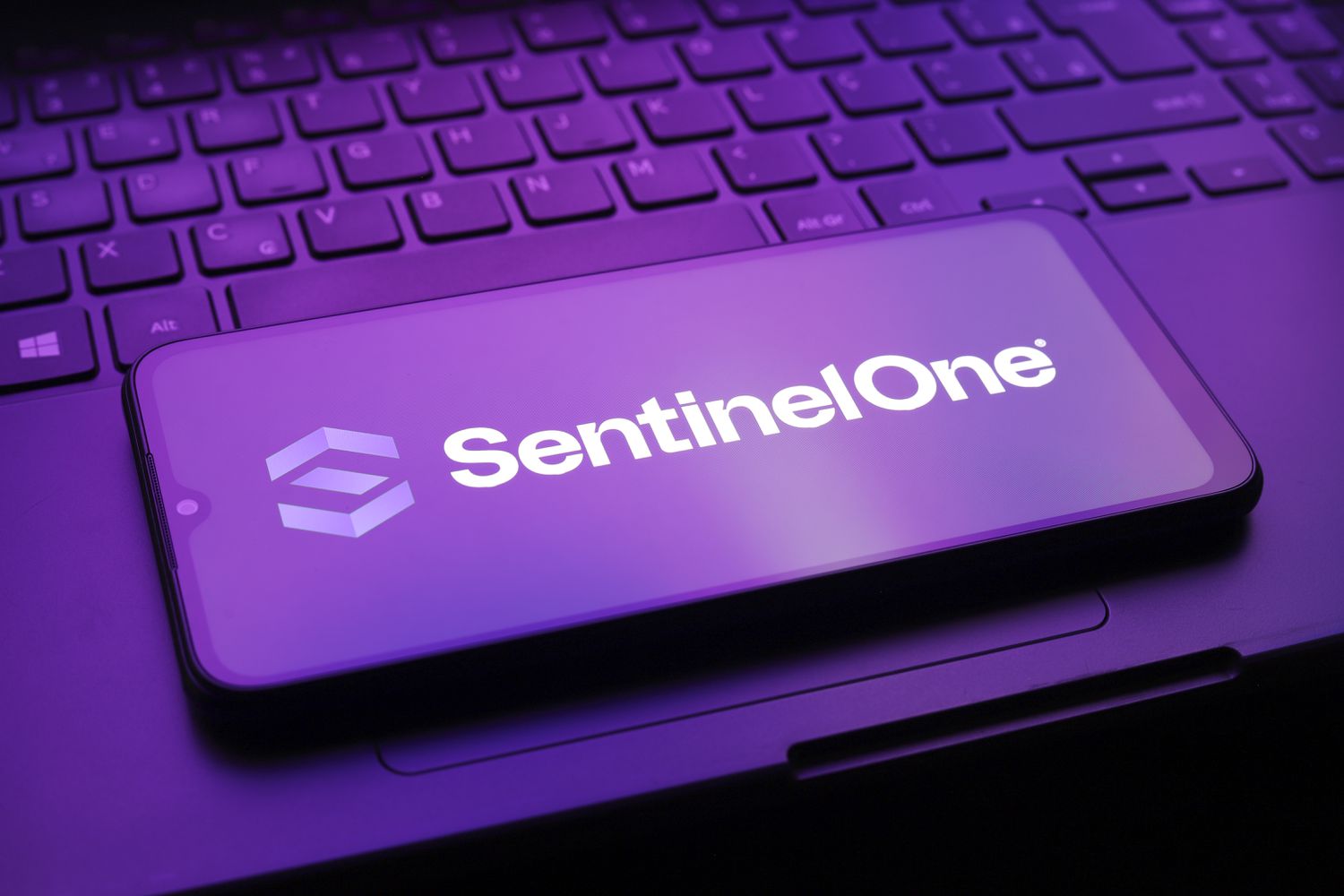 SentinelOne Inventory Slumps as Income Forecast Disappoints 2 April 19, 2025 10:18 pm SentinelOne Inventory Slumps as Income Forecast Disappoints SentinelOne logo on a smartphone screen, sitting on a laptop.