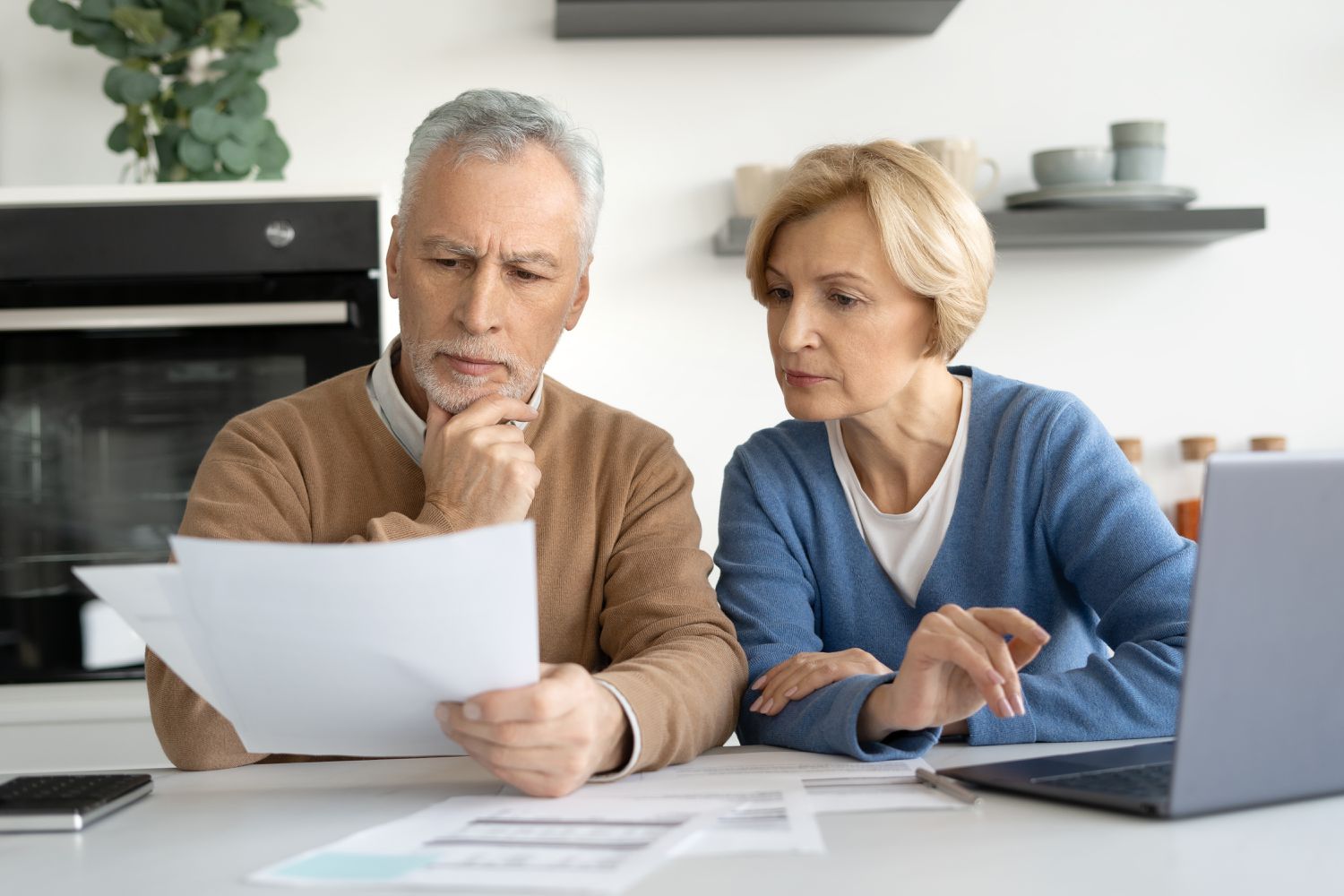 Today's Refinance Rates by State – Apr. 15, 2025 3 April 19, 2025 9:48 pm Today's Refinance Rates by State – Apr. 15, 2025 Older couple sitting at their kitchen table and looking together at mortgage documents and a laptop