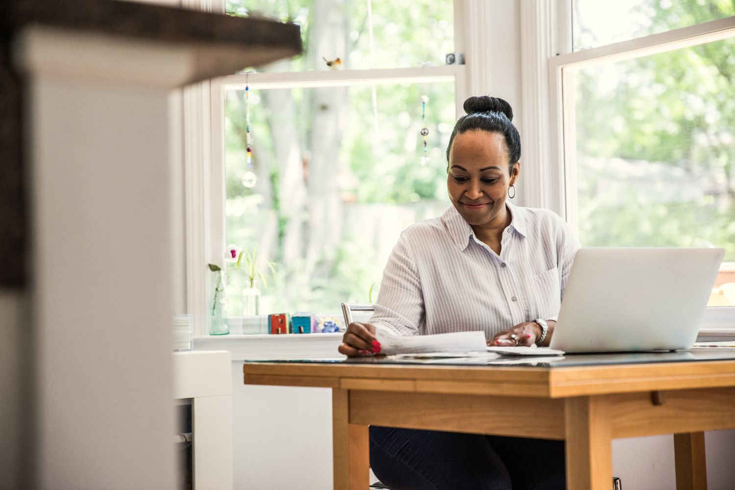 Prime CDs At the moment, March 20, 2025 - Earn 4.40% or Extra in Each Time period, From 3 Months to five Years 4 August 29, 2025 8:13 pm Prime CDs At the moment, March 20, 2025 - Earn 4.40% or Extra in Each Time period, From 3 Months to five Years Woman working on laptop in kitchen