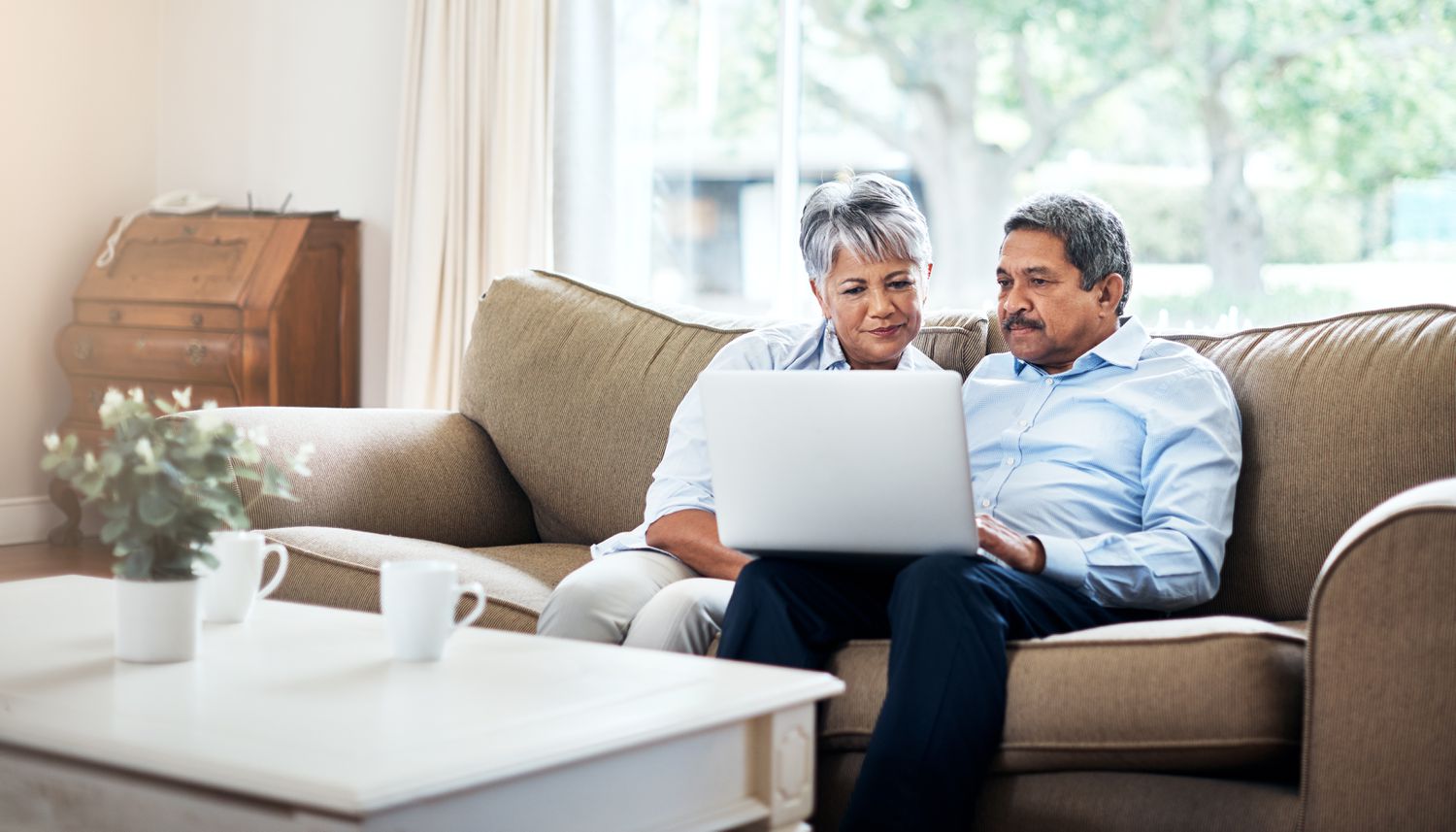 The 30-Year mortgage rates have just risen to a new 6-Week High. 28, 2025 4 August 29, 2025 8:17 pm The 30-Year mortgage rates have just risen to a new 6-Week High. 28, 2025 Older couple sitting on their sofa and looking together at a laptop