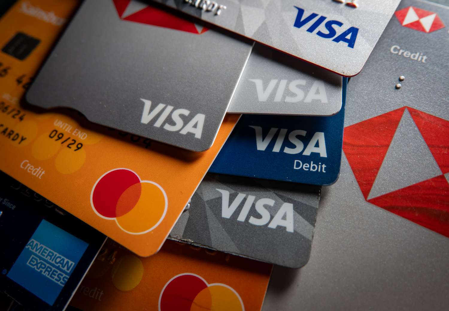 Visa Offers Apple Millions in Exchange for Credit Card Network Ops: Report 3 July 15, 2025 1:41 pm Visa Offers Apple Millions in Exchange for Credit Card Network Ops: Report Visa