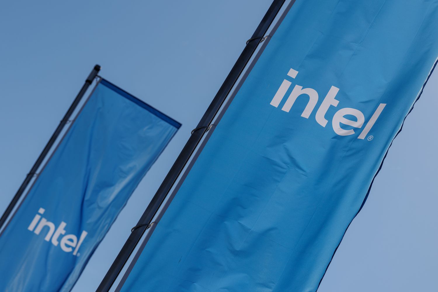 Intel Stock Continues to Rise as Tan Takes the Helm of Chipmaker 3 April 20, 2025 12:02 am Intel Stock Continues to Rise as Tan Takes the Helm of Chipmaker intel