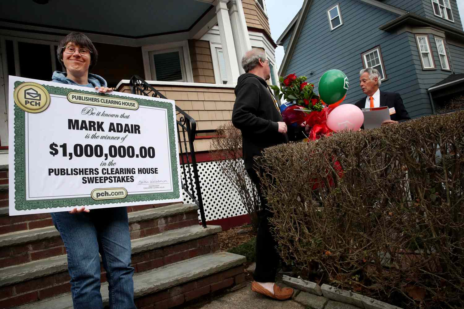 FTC refunds $18.5M in damages to consumers allegedly harmed by Publishers Clearing House 3 June 14, 2025 11:47 am FTC refunds $18.5M in damages to consumers allegedly harmed by Publishers Clearing House Sara Adair shows off the oversized check for $1 million that her husband received from Dave Sayer of the Publishers Clearing House Prize Patrol in South Boston, Mass., in 2022