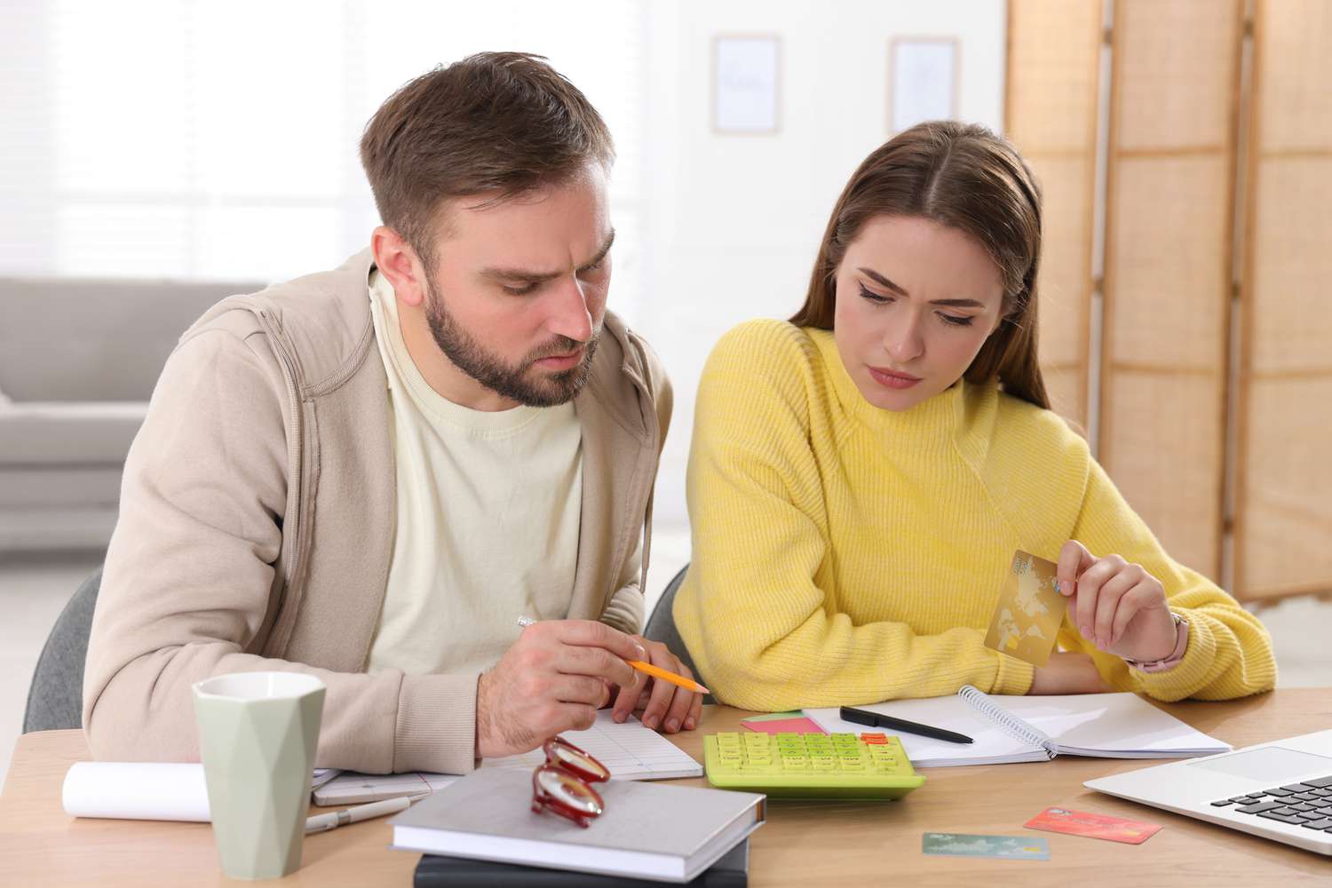 Today's Refinance Rates by State – Mar. 26, 2025 4 August 29, 2025 8:21 pm Today's Refinance Rates by State – Mar. 26, 2025 Young couple sitting at their kitchen table and looking with concern at a calculator