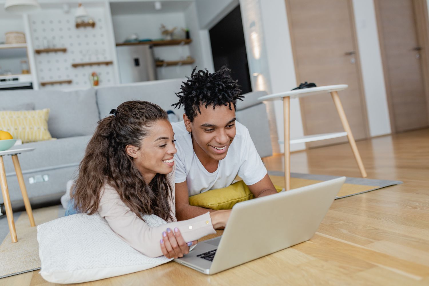 Today's Mortgage Rates by State – Mar. 21, 2025 3 June 14, 2025 10:49 am Today's Mortgage Rates by State – Mar. 21, 2025 A young couple looks at a laptop together while lying on the floor of their living room.