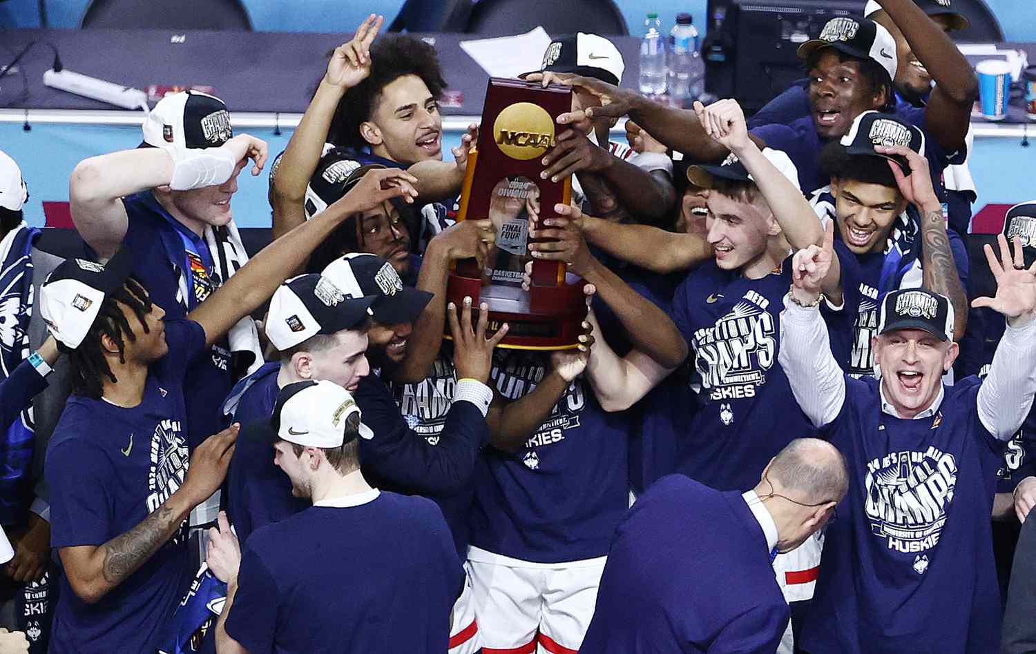 Here's the legal amount that Americans are expected to bet on 'March Madness.' 2 April 19, 2025 10:08 pm Here's the legal amount that Americans are expected to bet on 'March Madness.' The University of Connecticut Huskies celebrate with the NCAA tournament trophy after winning the 2024 championship.