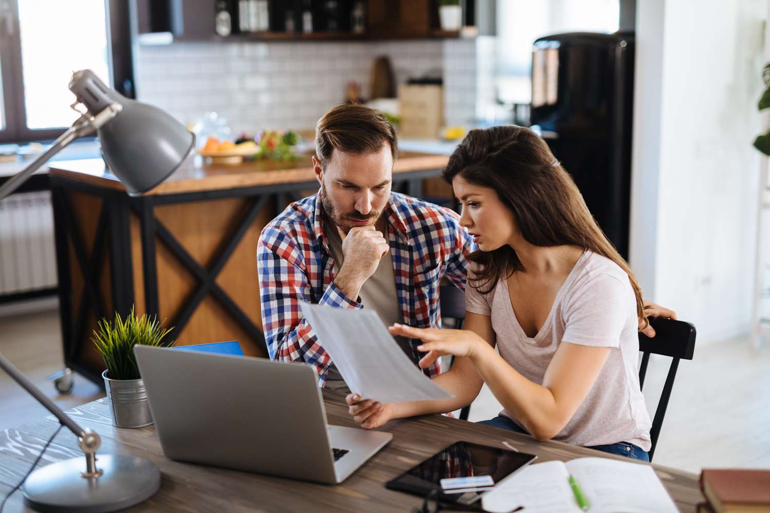 Refinance rates are increasing, approaching last month's peak - Mar. 19, 2025 3 April 19, 2025 11:11 pm Refinance rates are increasing, approaching last month's peak - Mar. 19, 2025 Frustrated couple checking bills at home using laptop