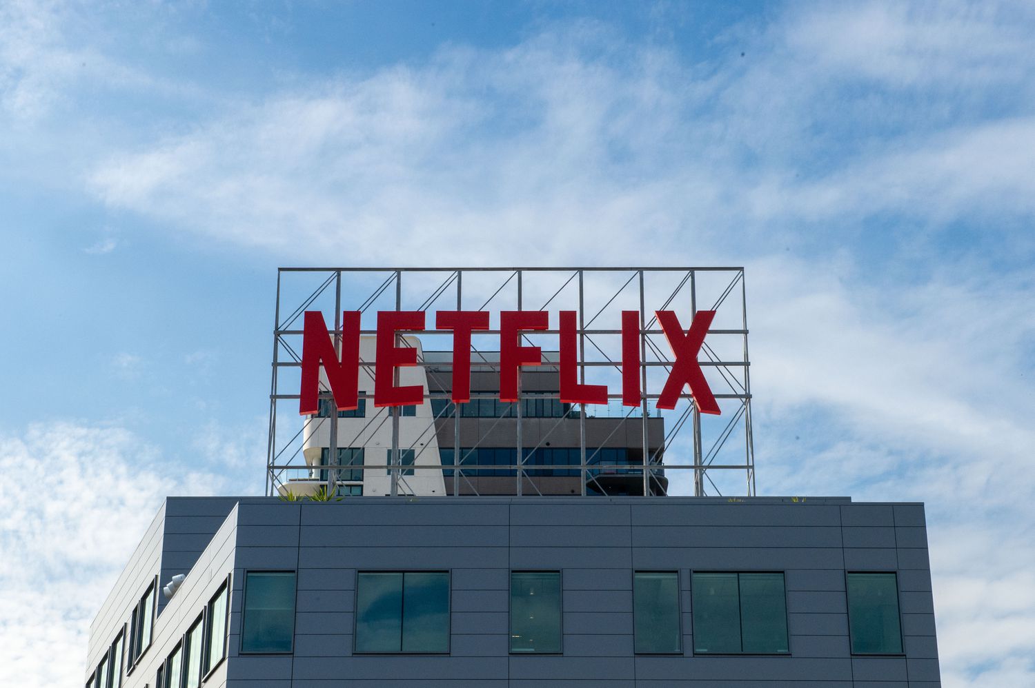 Netflix and Media Stocks Drop after Trump Orders Tariffs On Foreign-Made Films 3 May 8, 2025 4:41 pm Netflix and Media Stocks Drop after Trump Orders Tariffs On Foreign-Made Films Netflix logo