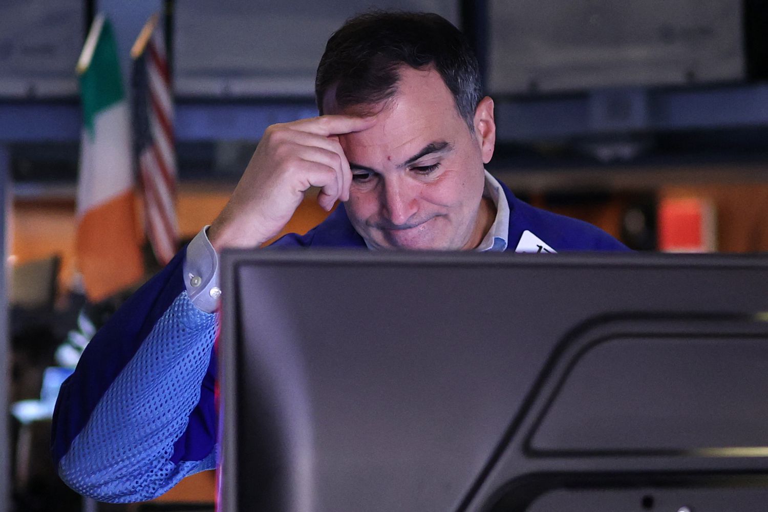 Wall Street Is Souring on the S&P 500—Here's Where Forecasters See Stocks Ending the Year 3 June 13, 2025 7:28 am Wall Street Is Souring on the S&P 500—Here's Where Forecasters See Stocks Ending the Year A trader works on the floor of the New York Stock Exchange.