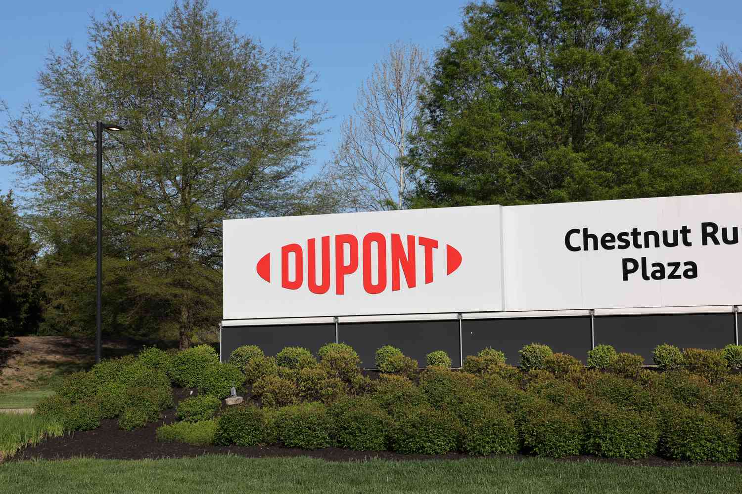 DuPont Stock Falls as Chinese Regulator Announces Anti-Monopoly Probe 3 June 16, 2025 4:22 pm DuPont Stock Falls as Chinese Regulator Announces Anti-Monopoly Probe DuPont logo