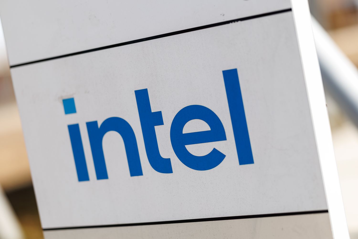 Intel stock jumps after reports that the chipmaker plans to cut more than 20% of its staff 4 August 29, 2025 8:15 pm Intel stock jumps after reports that the chipmaker plans to cut more than 20% of its staff The blue Intel logo is seen on a white sign.